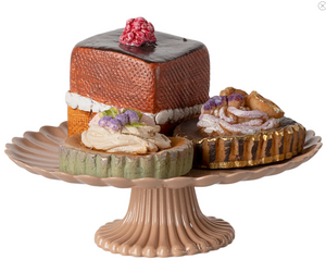 Cakes and cakestand, Mini