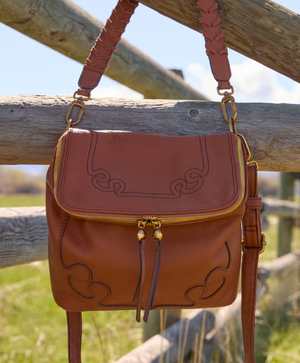 Fernwell Medium Crossbody Warm Honey