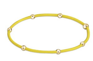 "e"ssentials Hair Ties