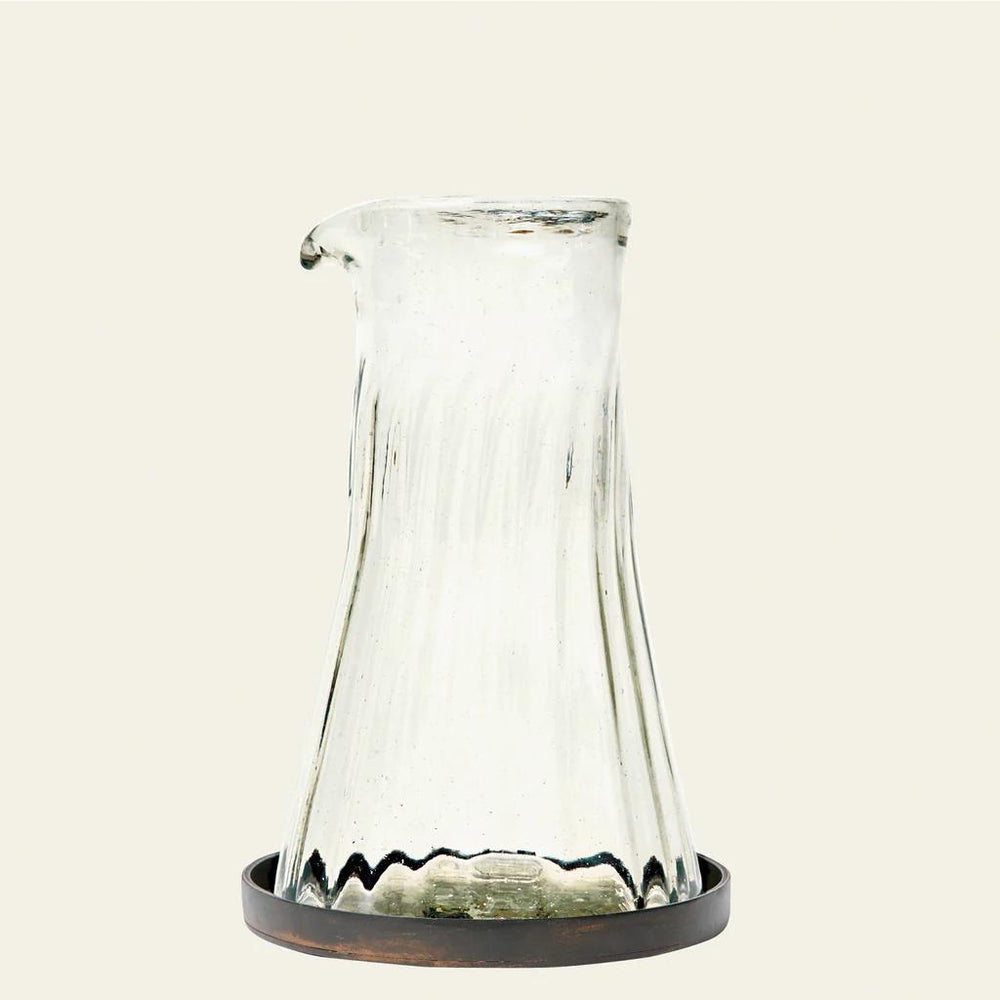 
            
                Load image into Gallery viewer, Acanalada Carafe with Iron Base
            
        