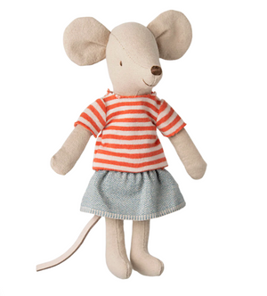 Sister Mouse, Big Sister