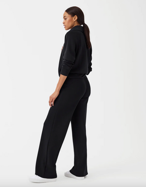 AirEssentials Wide Leg Pant Very Black
