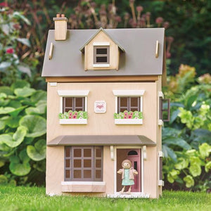 
            
                Load image into Gallery viewer, Foxtail Villa Wooden Toy House
            
        